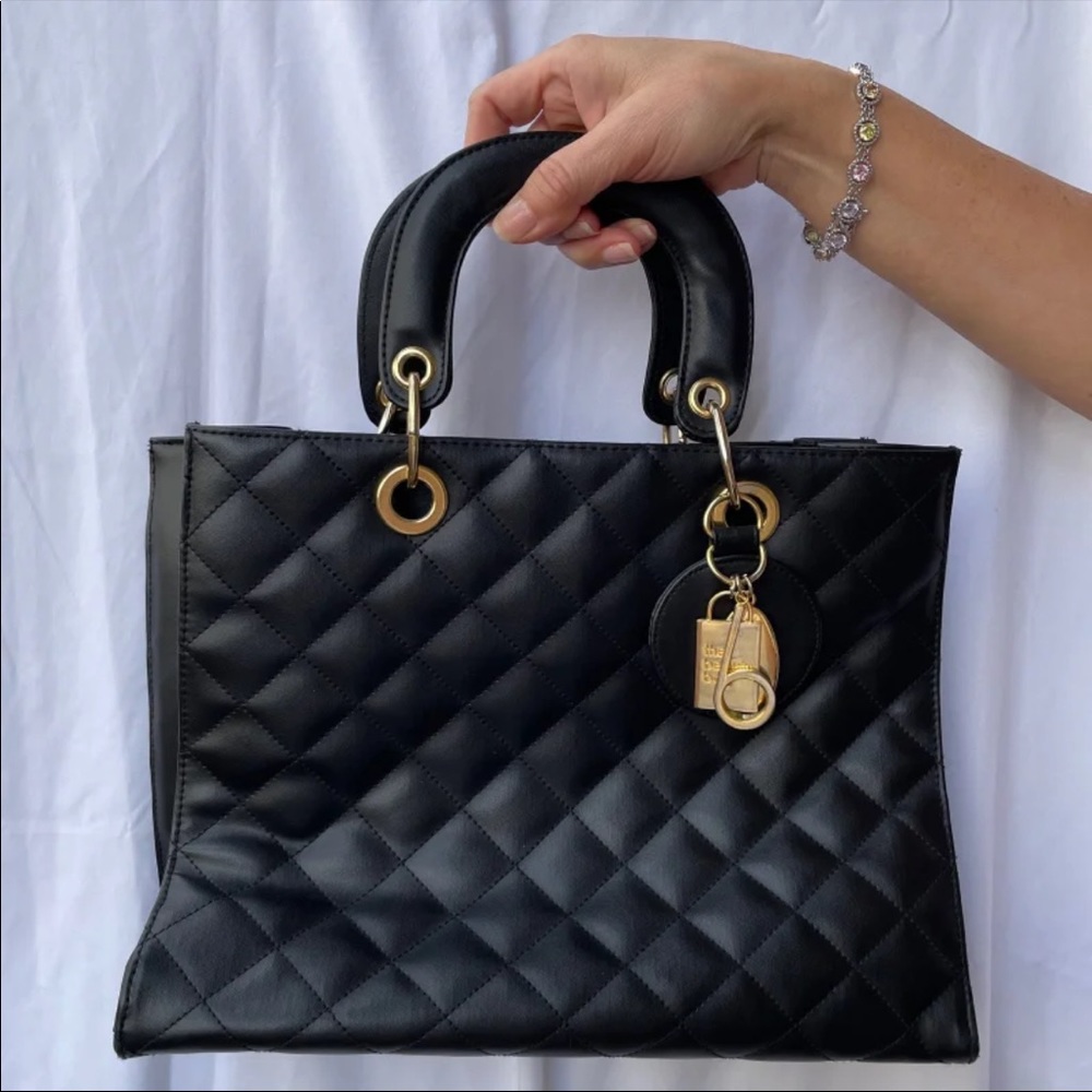 Square black purse
